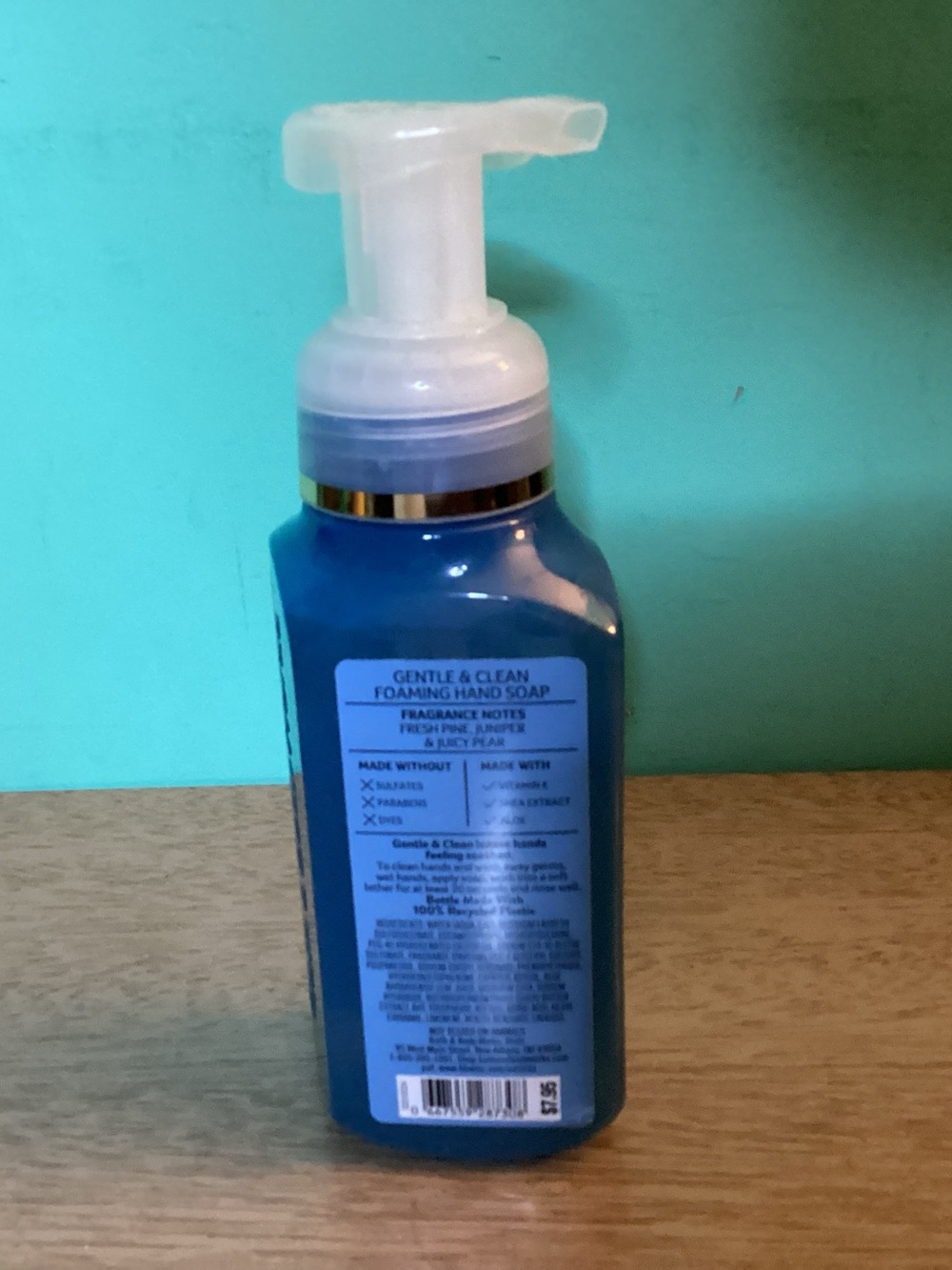 Flawed White Barn Crisp Morning Air Hand Soap - Picture 4 of 5